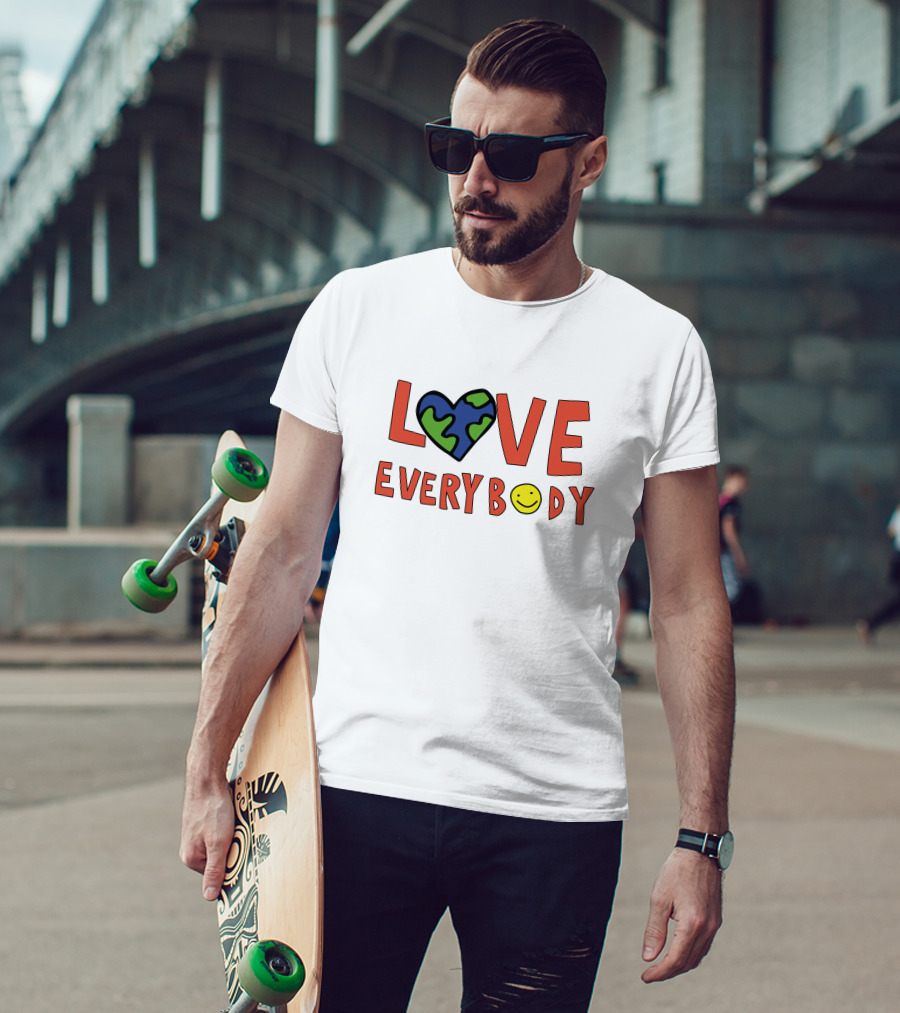 Love Everybody Heart Earth Smile Marquez Valdes-Scantling Chnge Merch T-Shirt