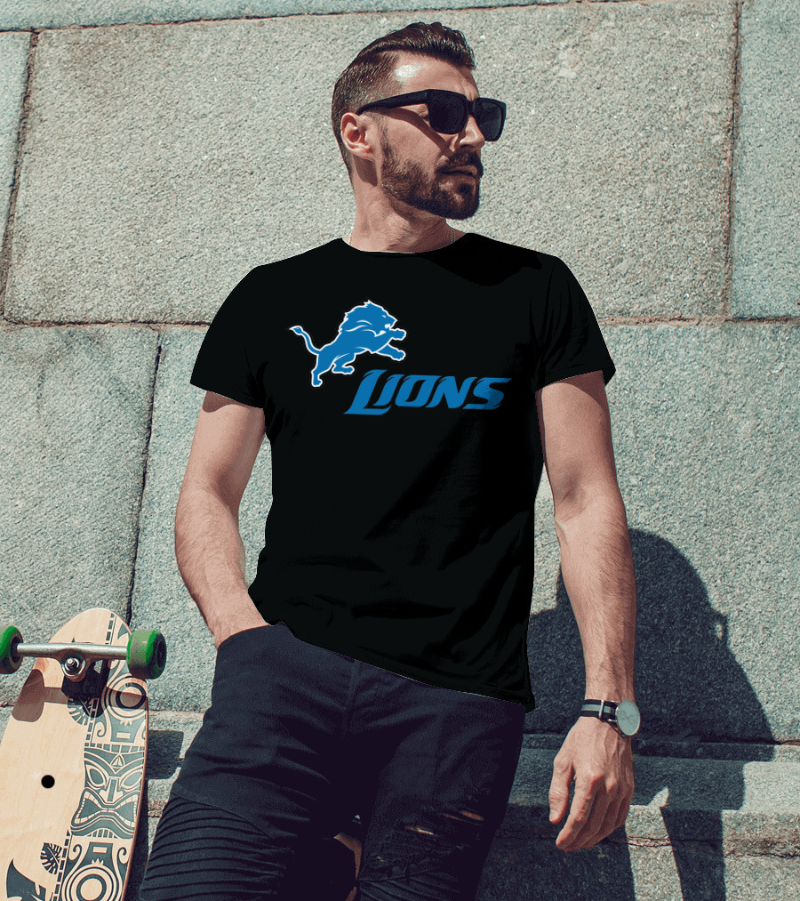 Detroit Lions Logo Fan Apparel Football Team Support T-Shirt