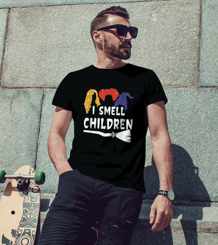 I Smell Children Funny Halloween Witches Broom Silhouette Costume T-Shirt