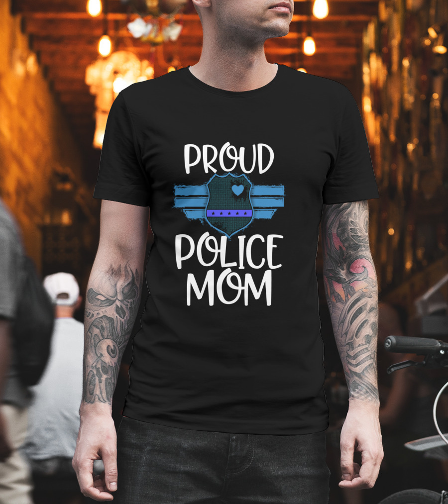 Proud Police Mom Thin Blue Line Badge Heart T-Shirt
