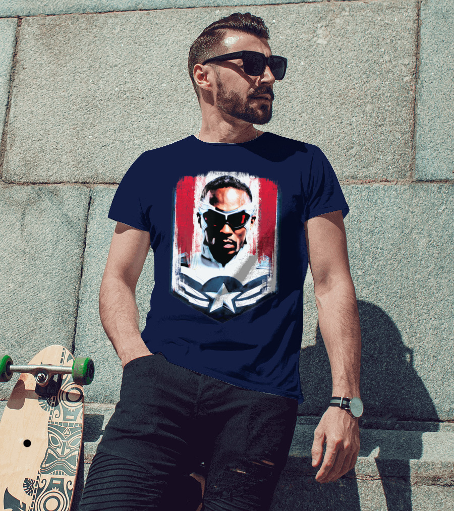 Marvel Captain America Sam Wilson Falcon Soldier Iconic Shield T-Shirt