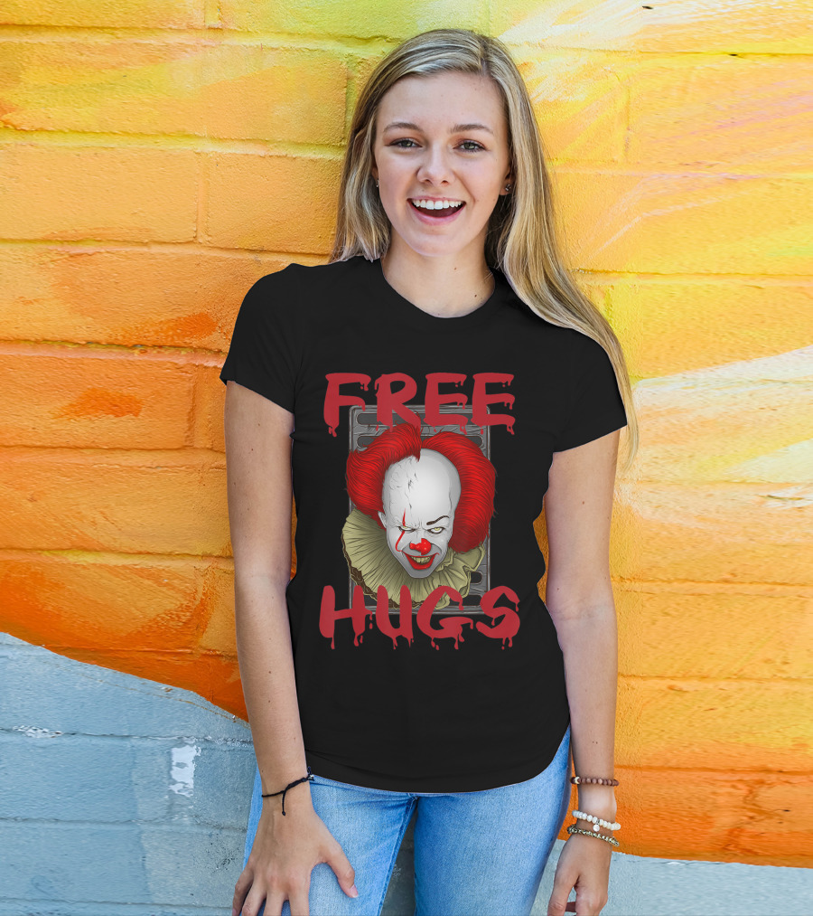 Free Hugs Halloween Evil Killer Scary Clown T-Shirt