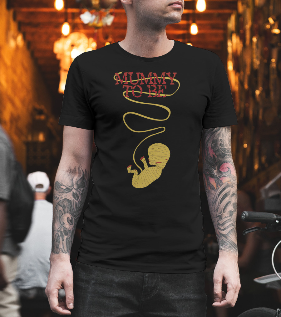 Mummy to Be Halloween Pregnancy Announcement T-Shirt