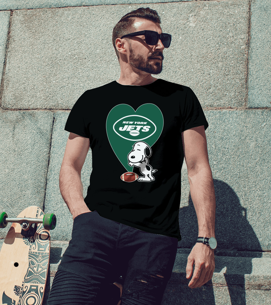New York Jets Football Heart Snoopy Hug T-Shirt