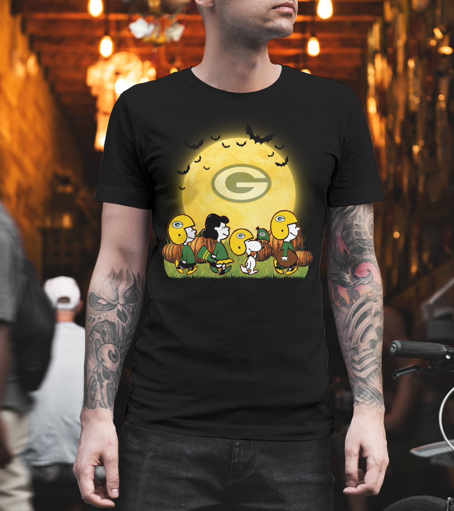 Green Bay Packers Snoopy Halloween Moon Pumpkins T-Shirt