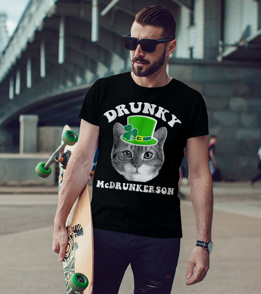 Drunky Mcdrunkerson Cat With Shamrock Hat St. Patrick's Day T-Shirt