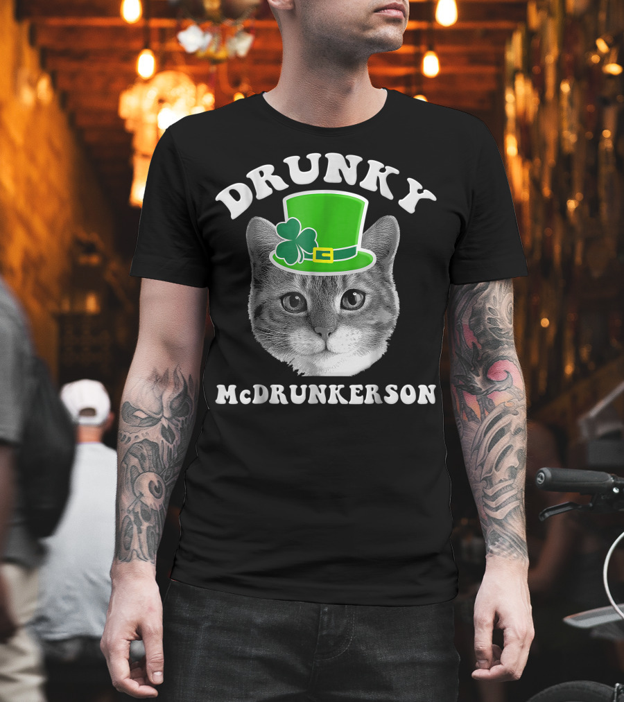Drunky Mcdrunkerson Cat With Shamrock Hat St. Patrick's Day T-Shirt