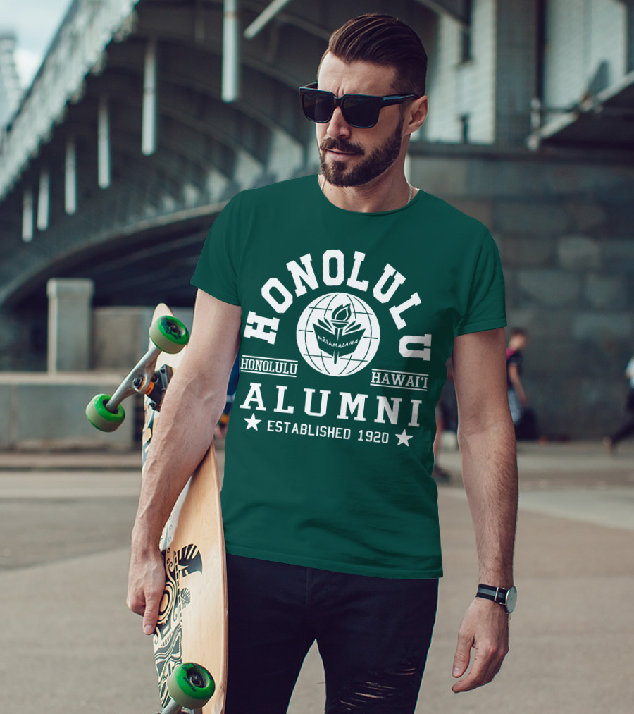 Honolulu Hawai'i Alumni Mālamalama Established 1920 T-Shirt