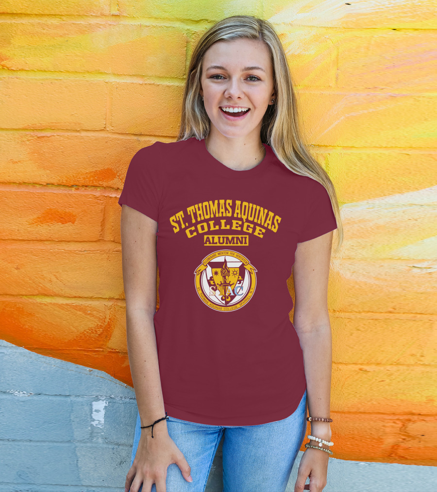 St. Thomas Aquinas College Alumni Illuminare Mentem Per Veritatem STAC Sparkill NY T-Shirt