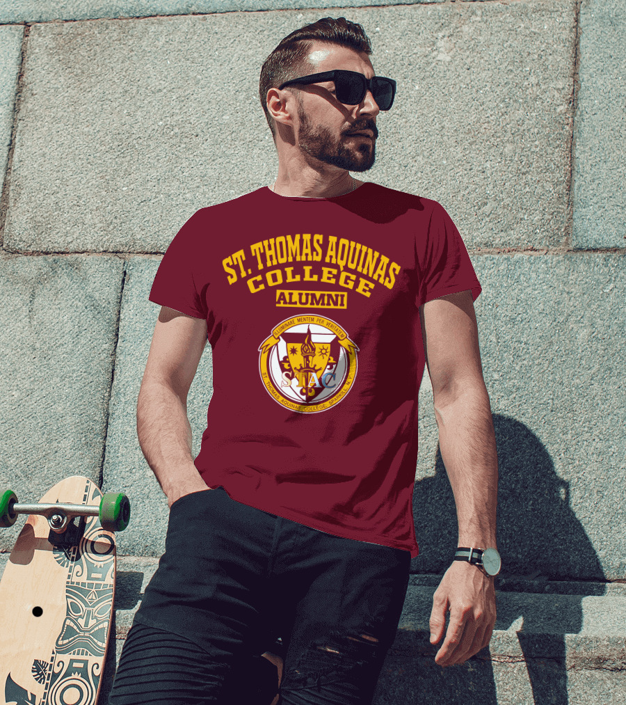 St. Thomas Aquinas College Alumni Illuminare Mentem Per Veritatem STAC Sparkill NY T-Shirt