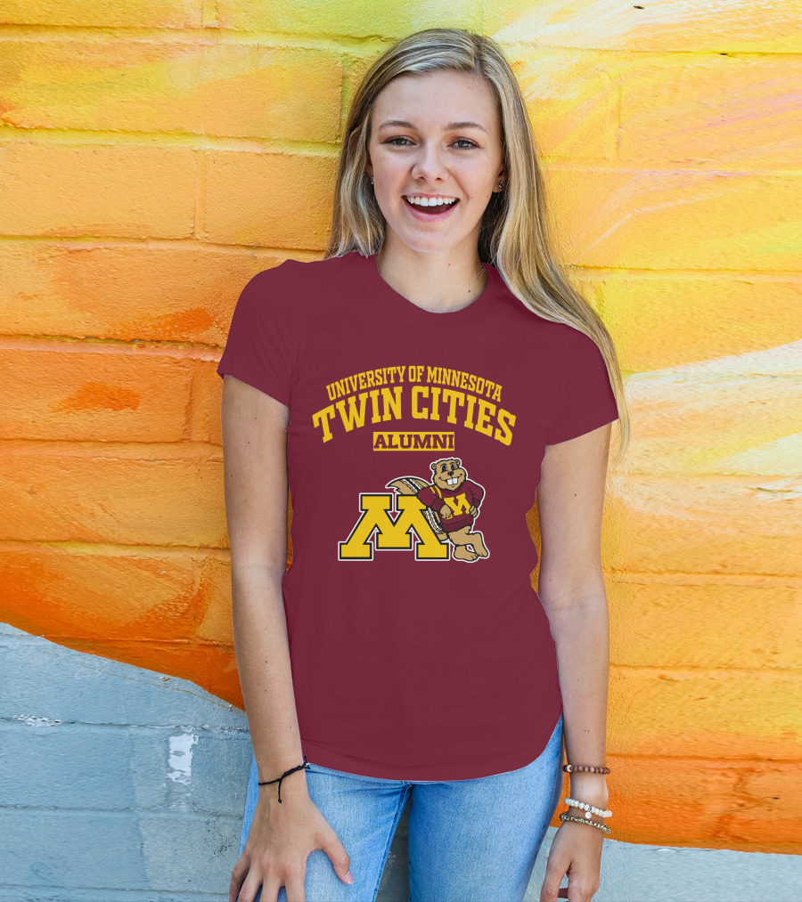 University Of Minnesota Twin Cities Alumni Goldy Gopher M T-Shirt