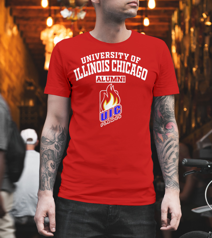 University of Illinois Chicago UIC Flames Alumni T-Shirt