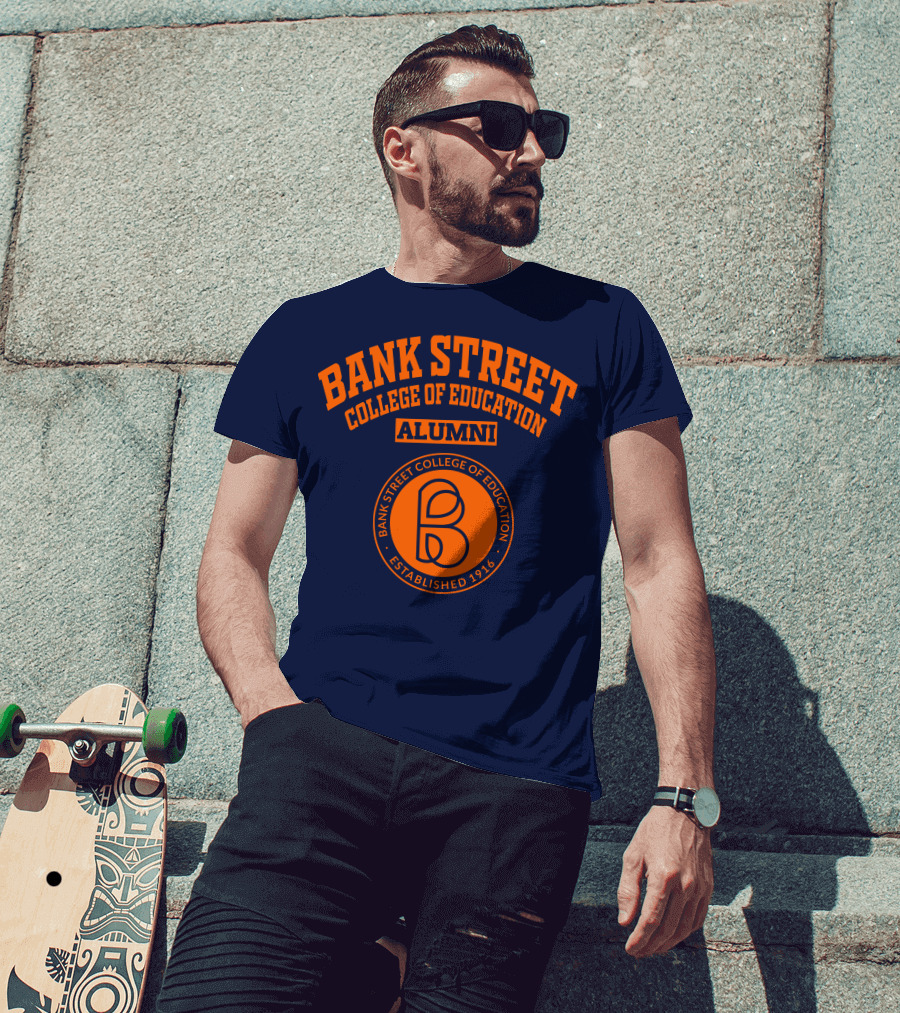 Bank Street College Of Education Alumni Established 1916 T-Shirt