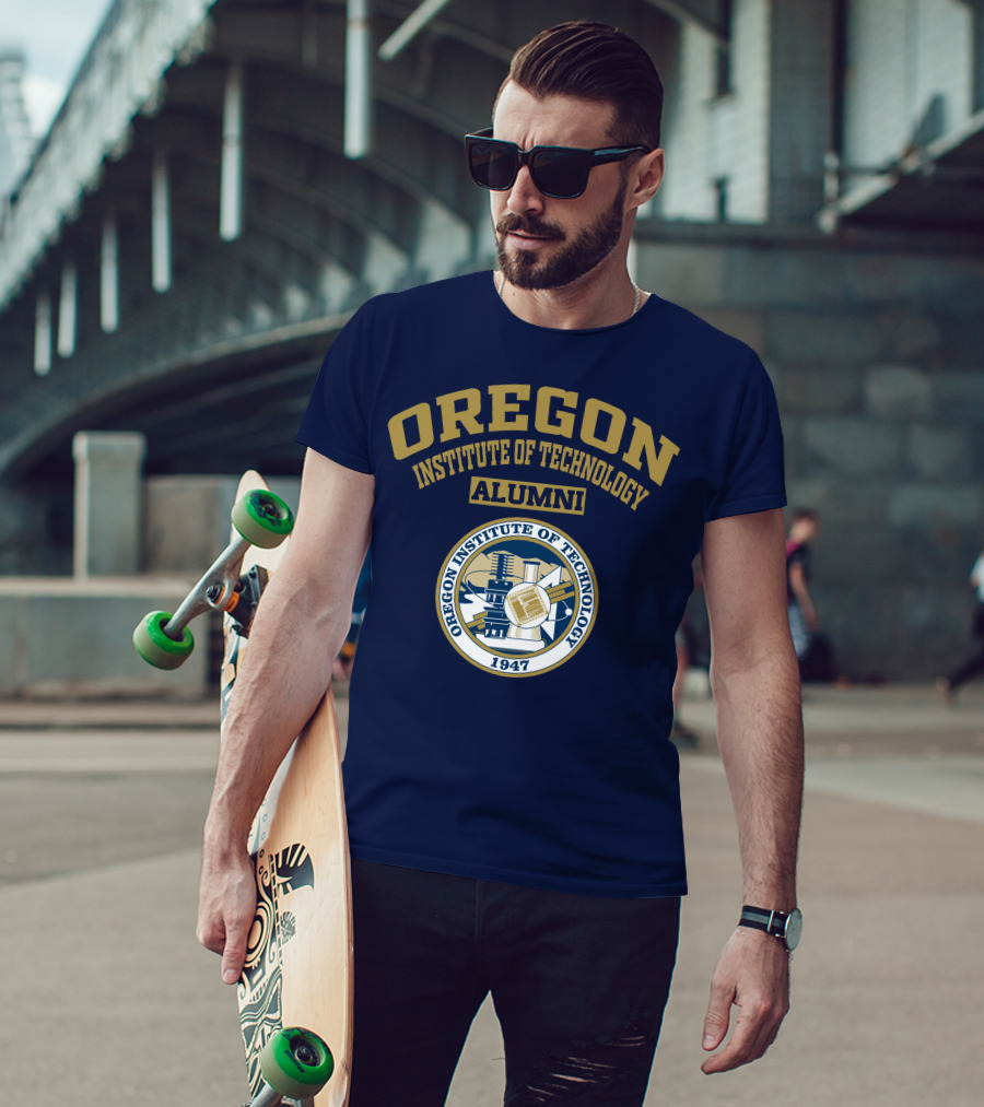 Oregon Institute Of Technology Alumni 1947 Crest T-Shirt
