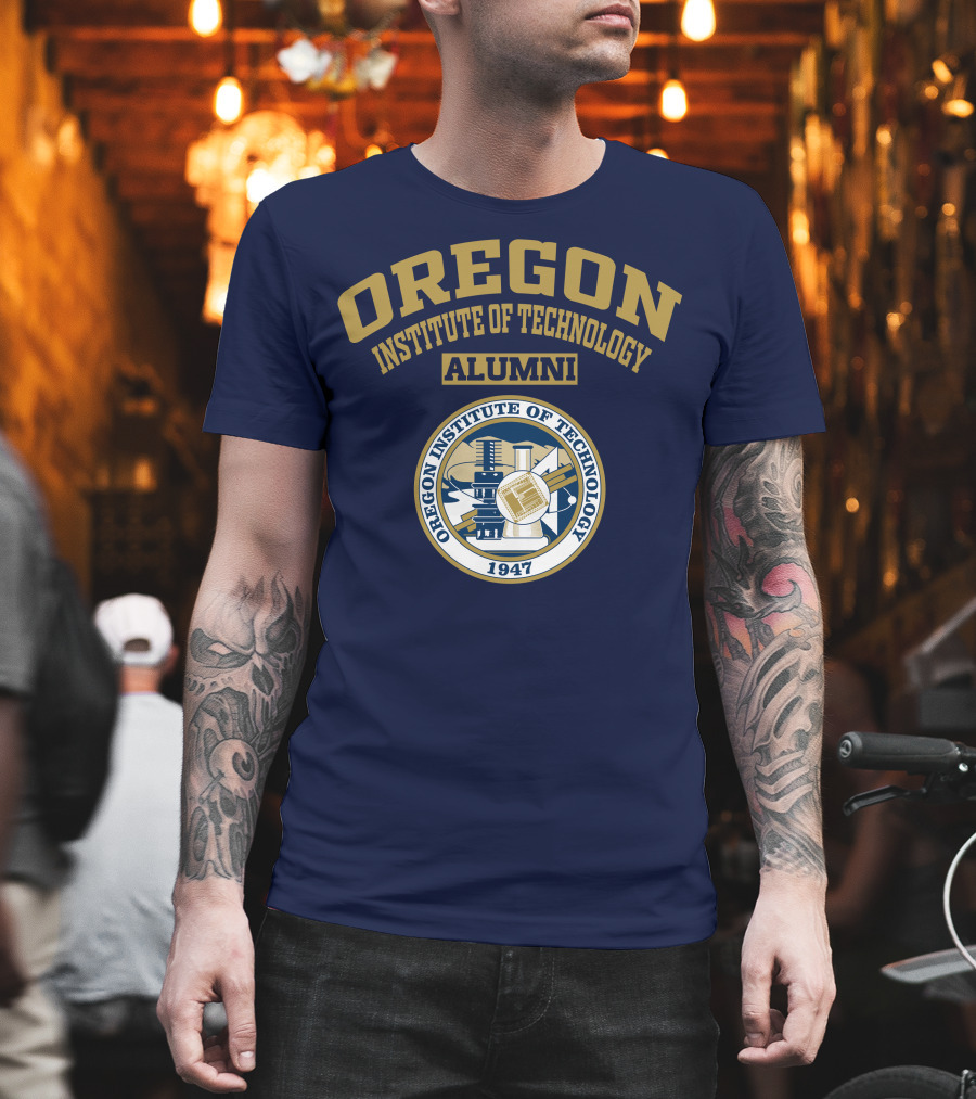 Oregon Institute Of Technology Alumni 1947 Crest T-Shirt