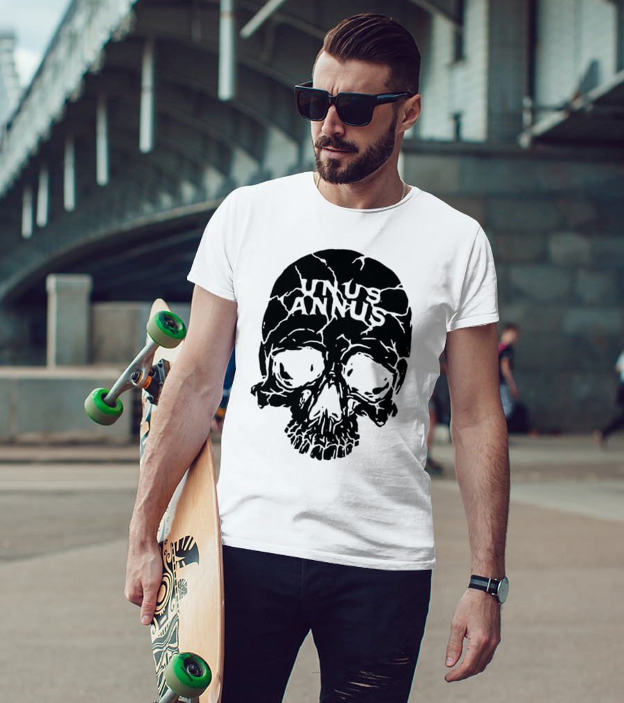 Unus Annus Skull Black Crack T-Shirt