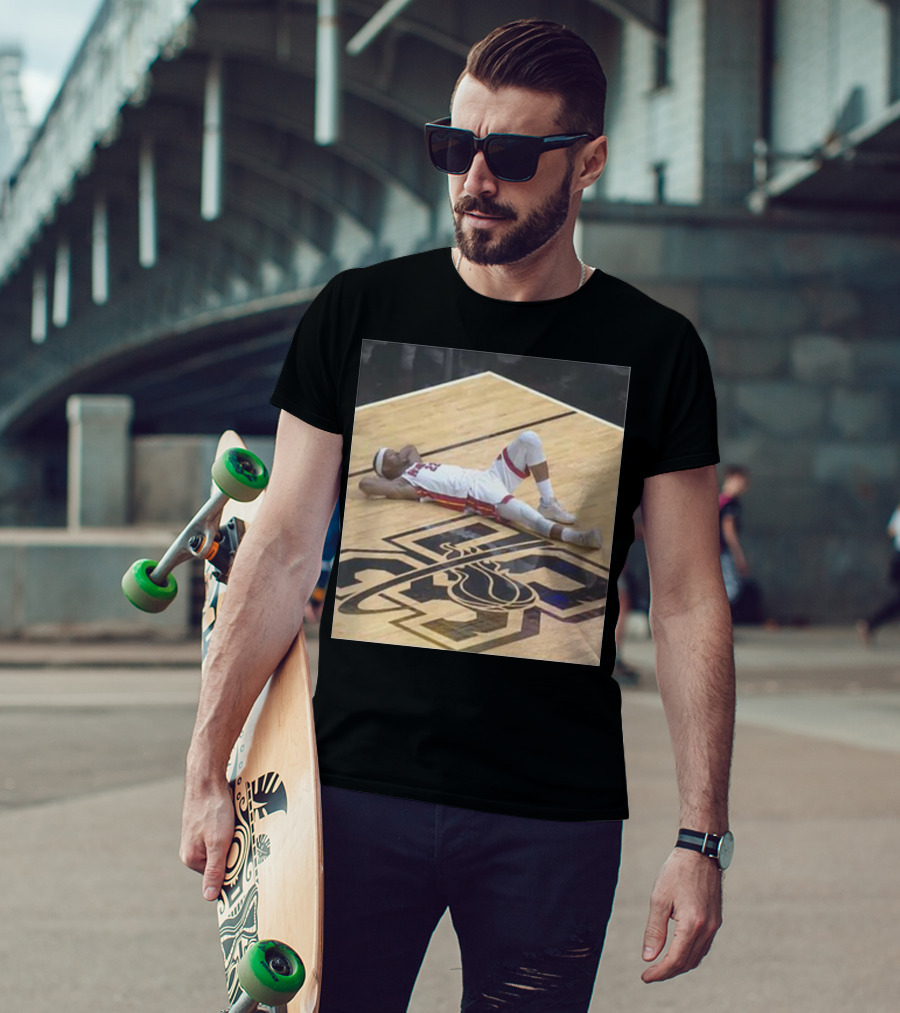 Court Culture Himmy Moments Heat Basketball Player Relaxing Iconic Court Pose T-Shirt