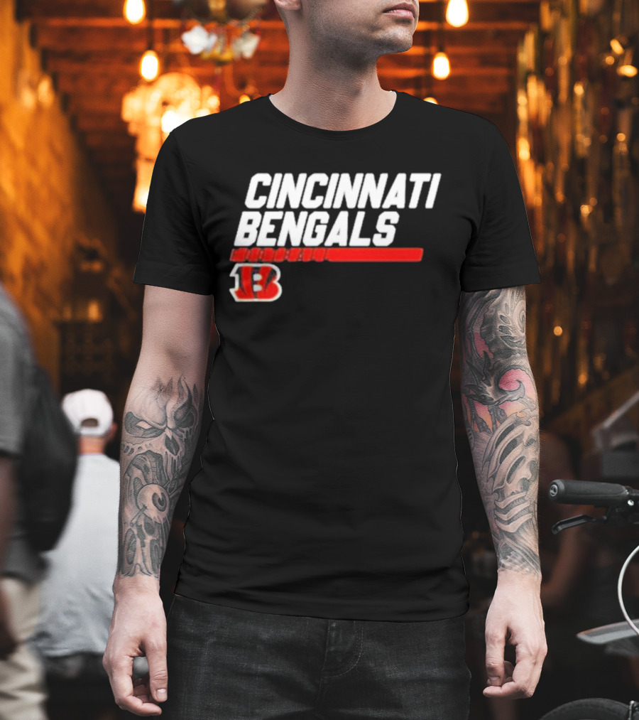 CINCINNATI BENGALS MODEST 13 T-Shirt