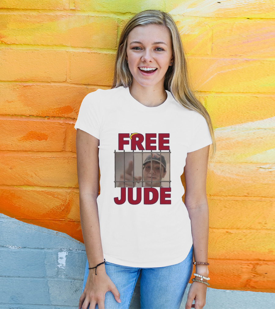 Gohalos Free Jude New Prison Bars Hat Pointing T-Shirt