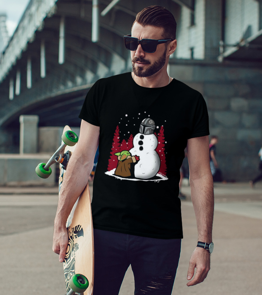 The Best Snowman In The Parsec Yoda Hugs Snowman Mandalorian Helmet Snow Star Wars T-Shirt