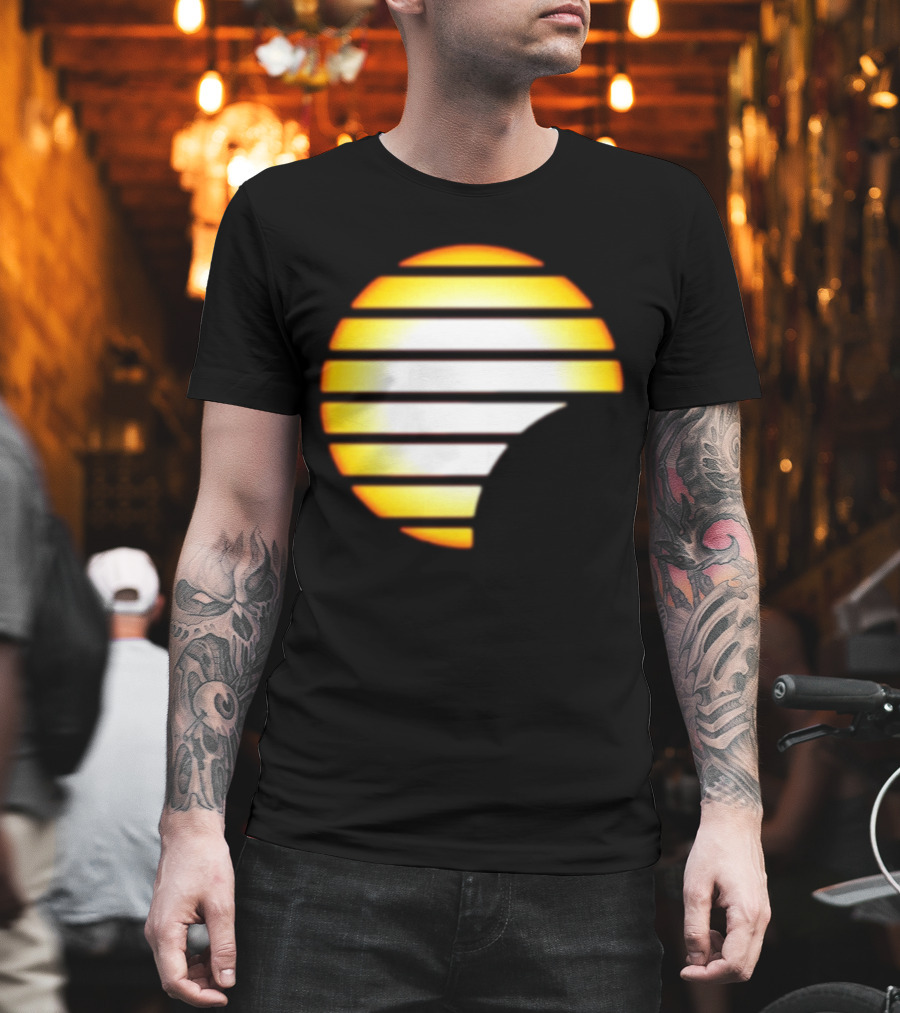 Quality Magna Cartel Sun Logo Magna Carta Magna Carta Cartel Sunset Stripes Circular T-Shirt