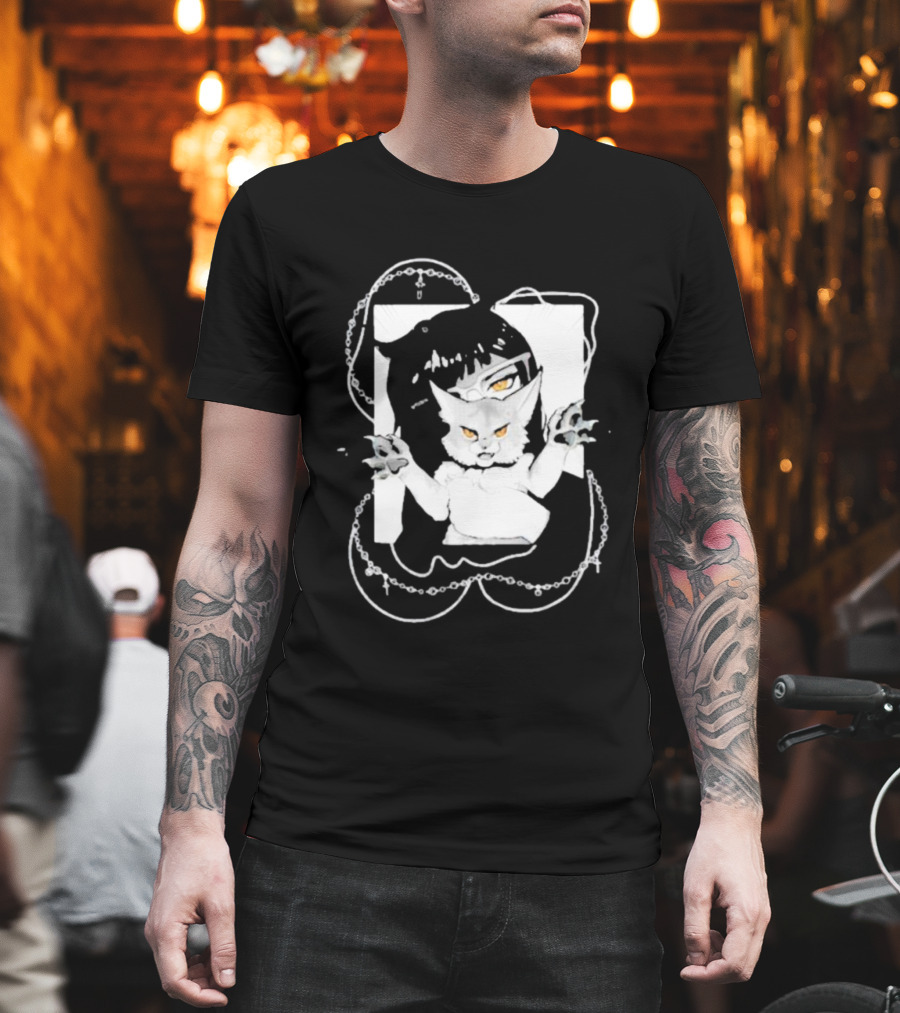 Aspens Cat Attack White Cat and Chains T-Shirt