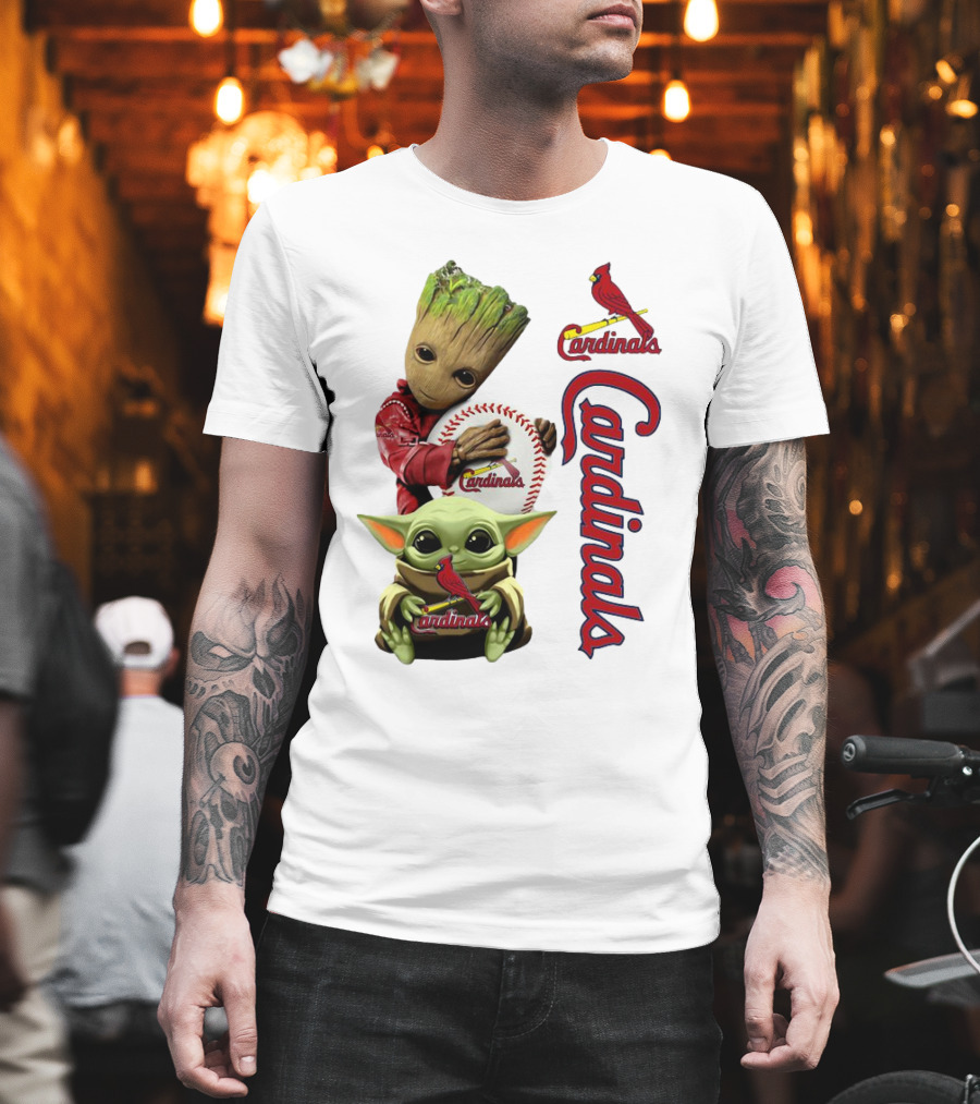 Baby Groot and Baby Yoda Hugging St. Louis Cardinals Baseball T-Shirt