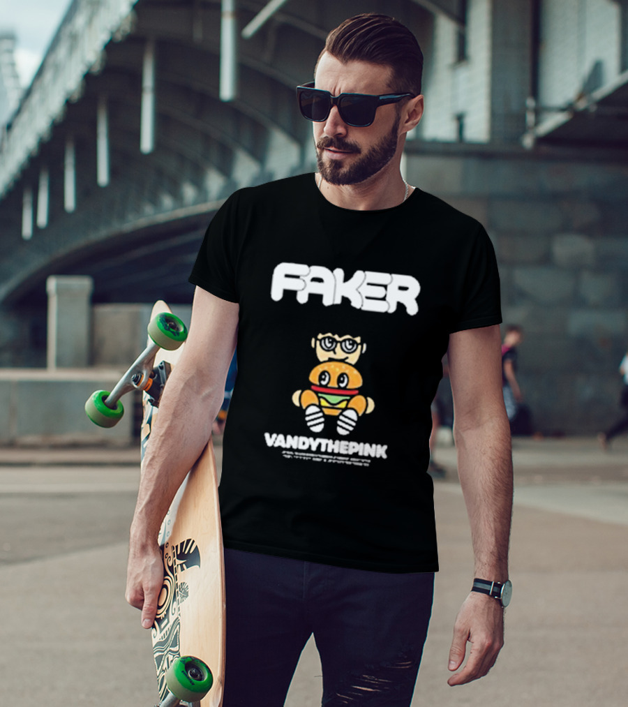 Faker Vandythepink Burger Character With Glasses T-Shirt