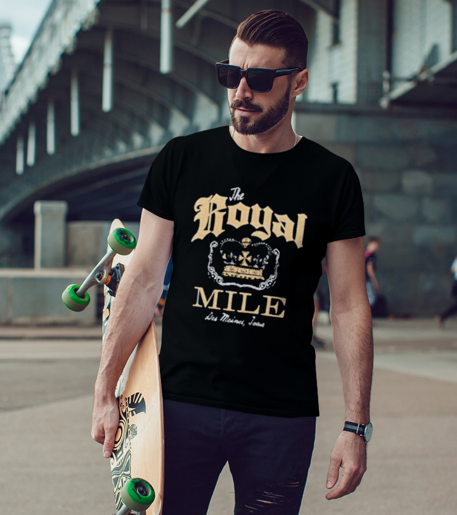 The Royal Mile Des Moines Iowa Vintage Crown T-Shirt