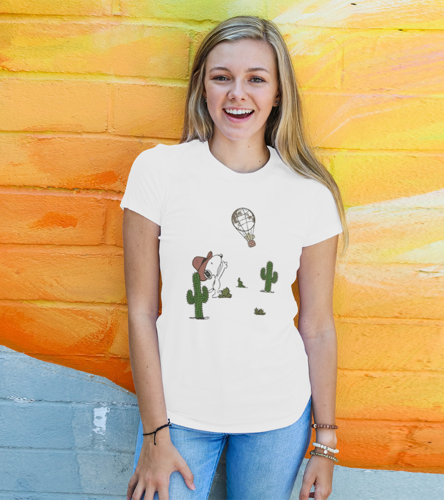 Peanuts Snoopy Woodstock Cactus Western Cowboy Balloon Women's T-Shirt
