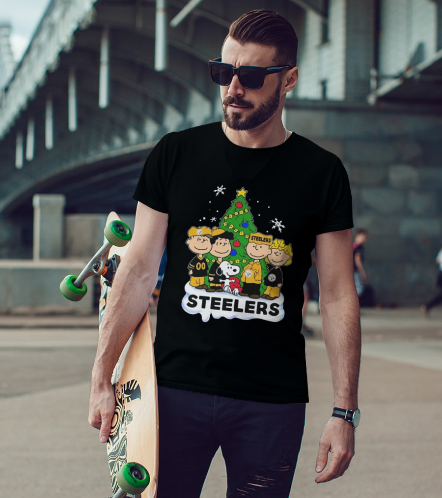 Peanuts Characters Pittsburgh Steelers Christmas T-Shirt