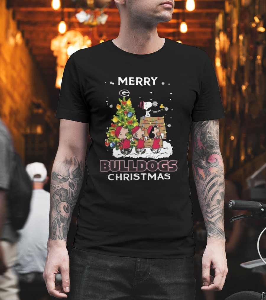 Merry Georgia Bulldogs Snoopy Christmas T-Shirt