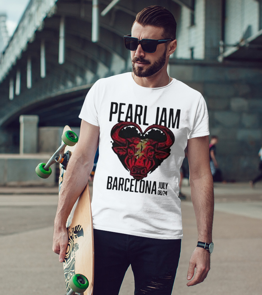 Pearl Jam Barcelona July 08/24 Bull Artwork Concert Event T-Shirt