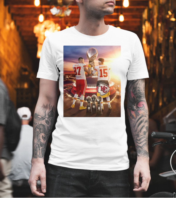 Travis Kelce Patrick Mahomes Kansas City Chiefs 2 Bros Chasing Fourth Title Super Bowl LIX Trophy 87 15 T-Shirt Travis Kelce Patrick Mahomes Kansas City Chiefs 2 Bros Chasing Fourth Title Super Bowl LIX Trophy 87 15 T-Shirt