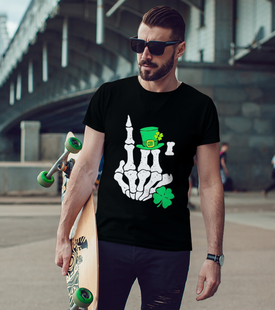 Skeleton Hand With Leprechaun Hat And Shamrock St Patricks Day T-Shirt