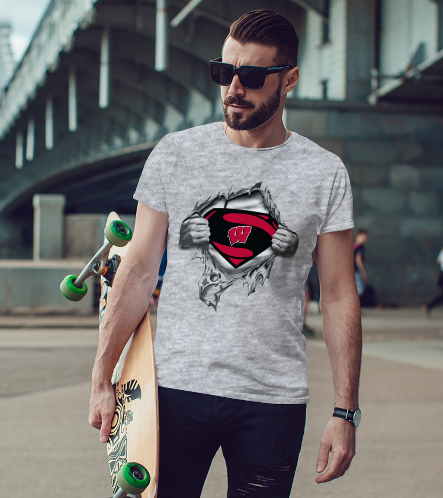 Wisconsin Badgers Superman Logo Ripped Chest T-Shirt
