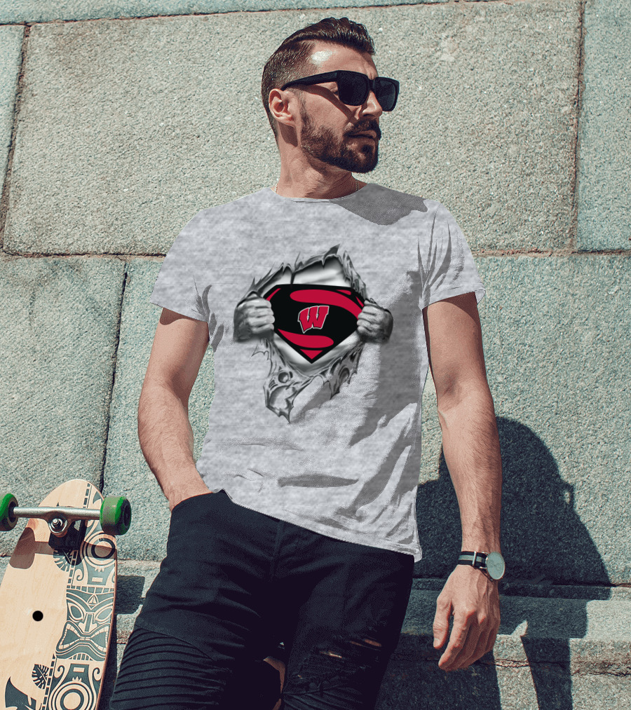 Wisconsin Badgers Superman Logo Ripped Chest T-Shirt