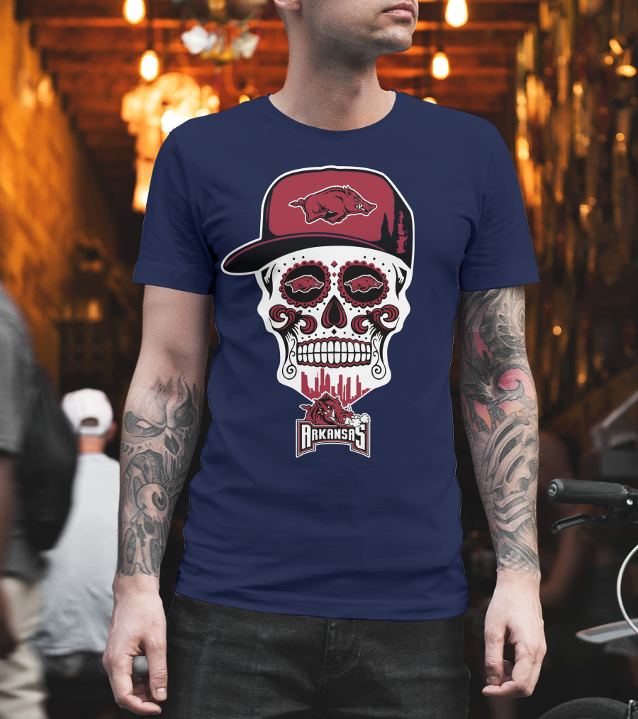 Arkansas Razorbacks Skull With Hat And Team T-Shirt