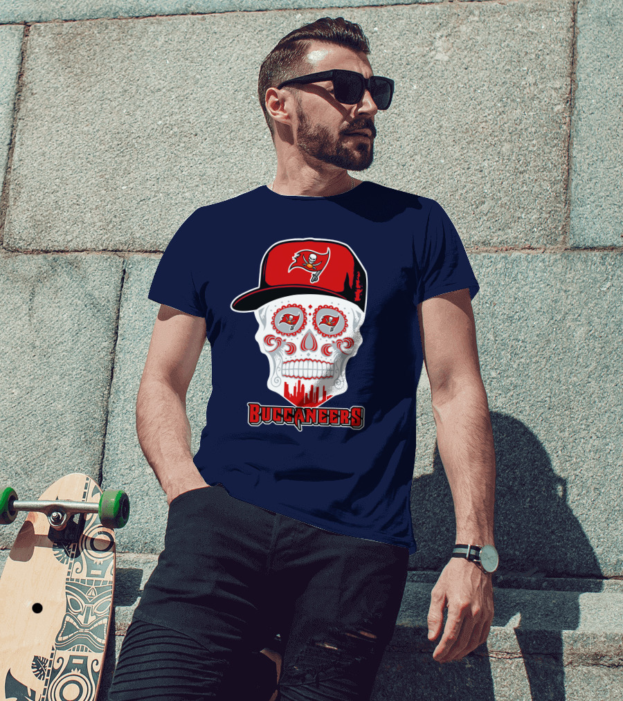 Buccaneers Skull With Hat T-Shirt