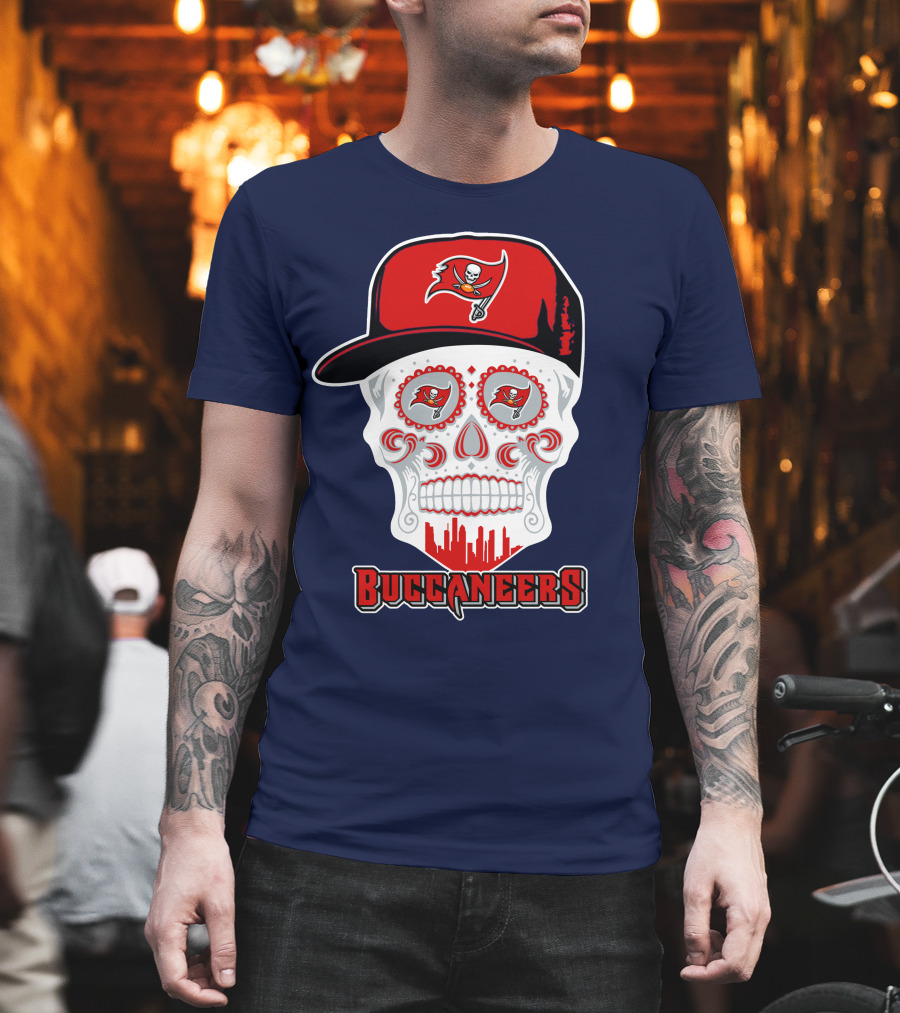 Buccaneers Skull With Hat T-Shirt