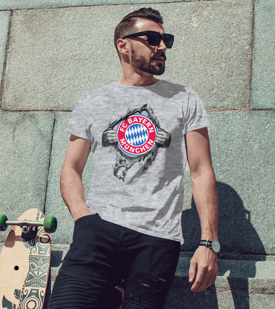 Fc Bayern München Super Fan Crest T-Shirt