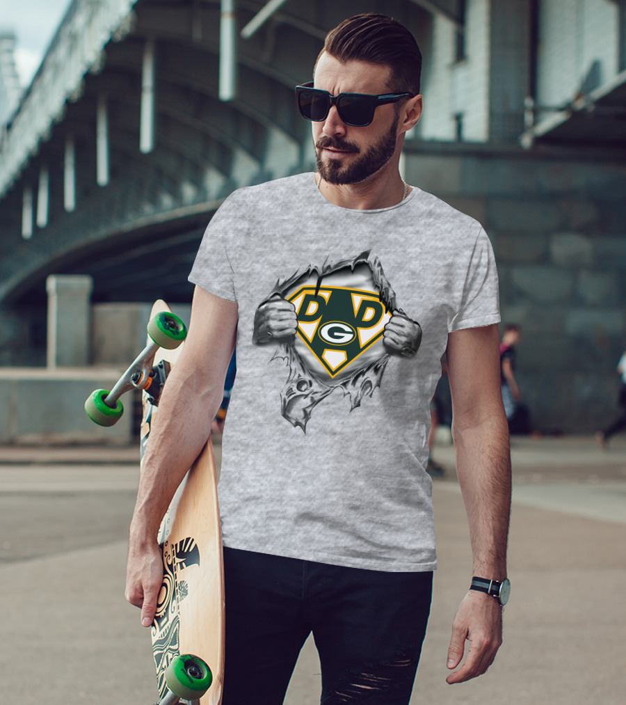 Green Bay Packers Super Dad Logo With Torn Fabric Effect T-Shirt
