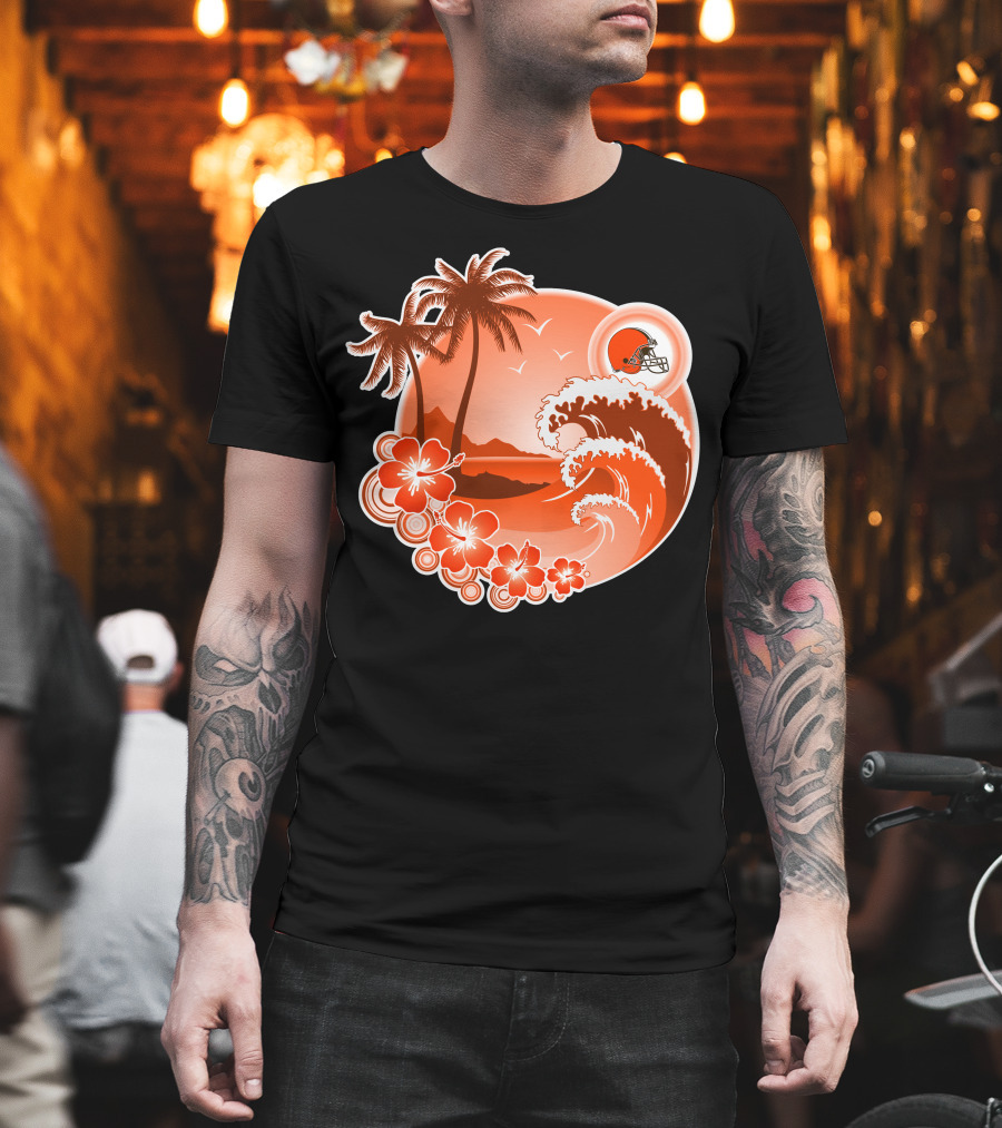 Cleveland Browns Holiday Tropical Beach Scene With Flowers And Helmet T-Shirt