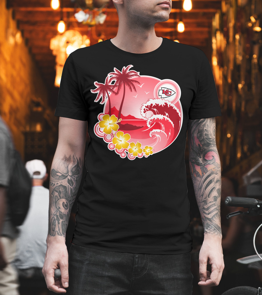 Kansas City Chiefs Happy Holidays Beach Wave Palm Trees Flowers Red T-Shirt