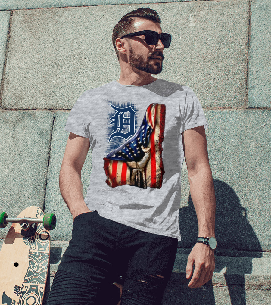 Detroit Tigers American Flag Patriotic Design 230 T-Shirt