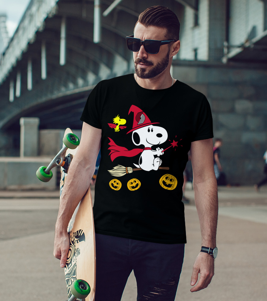 Portland Trail Blazers Happy Halloween Snoopy Witch Broom Woodstock Pumpkins T-Shirt