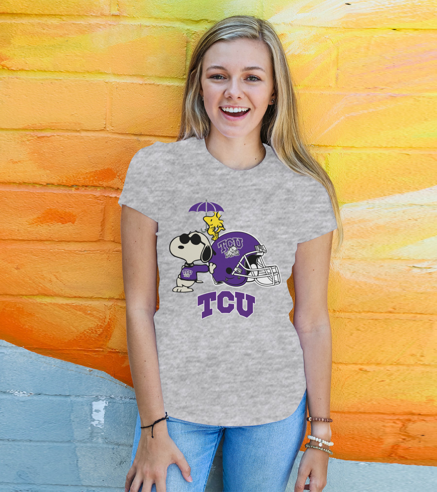 TCU Horned Frogs Snoopy Woodstock Helmet Football T-Shirt
