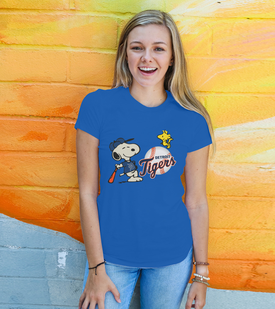 Detroit Tigers Snoopy Woodstock Baseball T-Shirt