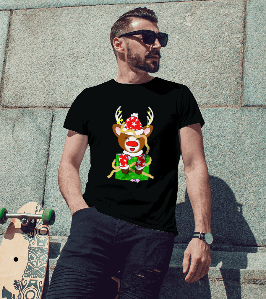 Kawaii Santa Reindeer In Festive Gift Box With Tinsel And Stars T-Shirt