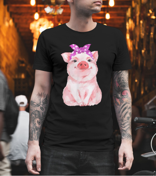 Pig With Purple Polka Dot Bandana for Girl T-Shirt Pig With Purple Polka Dot Bandana for Girl T-Shirt